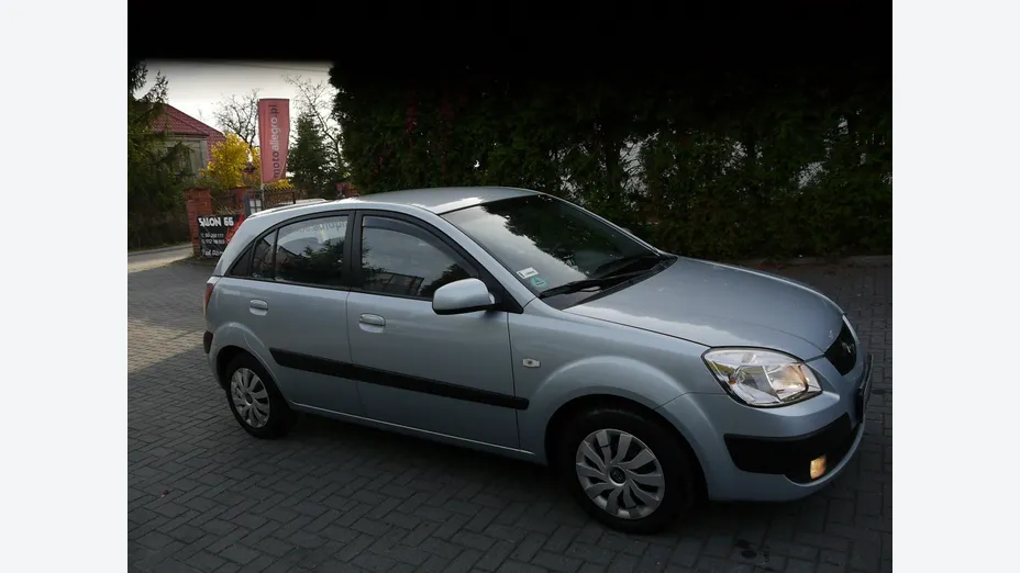 KIA Rio -