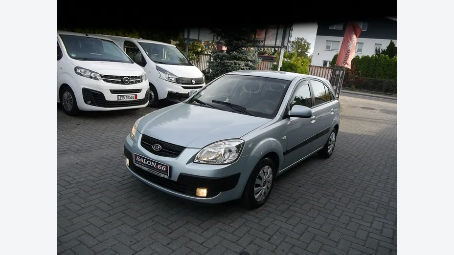 KIA Rio -