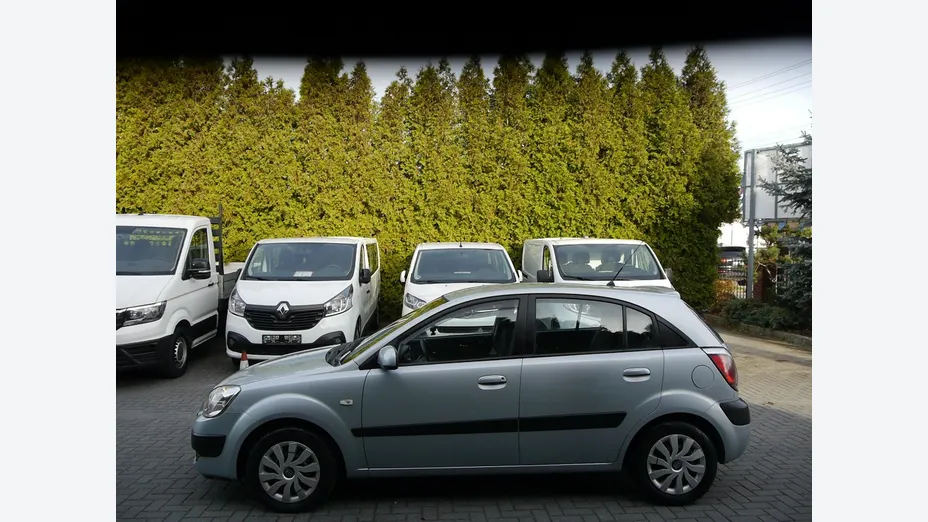 KIA Rio -
