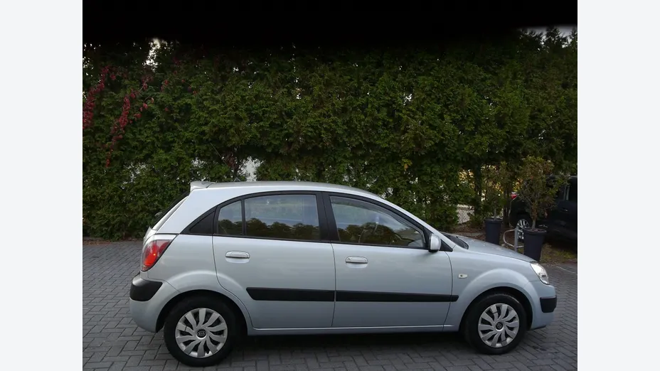 KIA Rio -