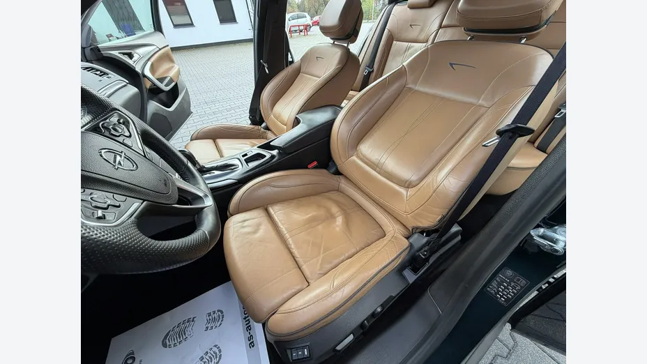 OPEL Insignia -