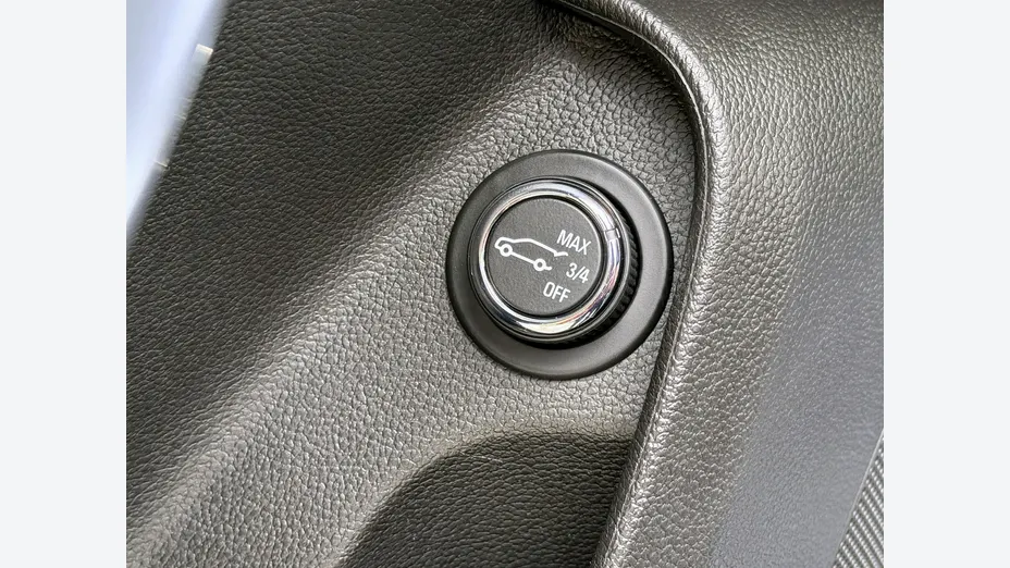 OPEL Insignia -