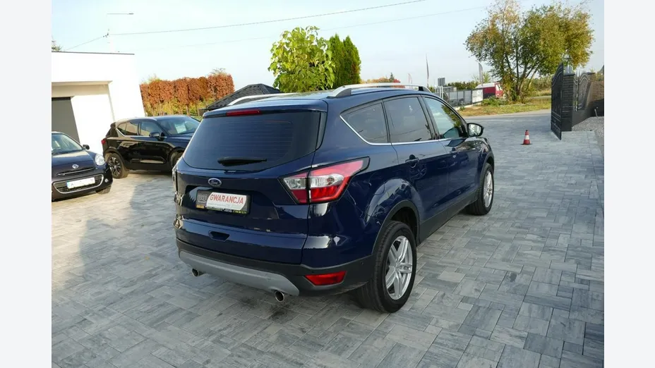 FORD Kuga -