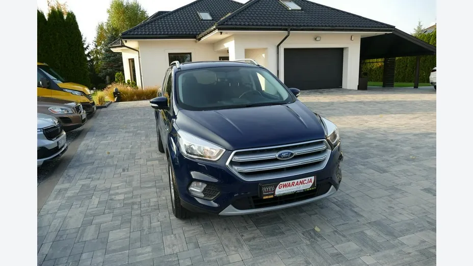 FORD Kuga -