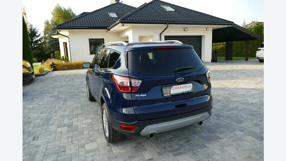 FORD Kuga -