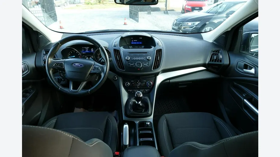 FORD Kuga -