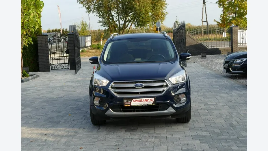 FORD Kuga -