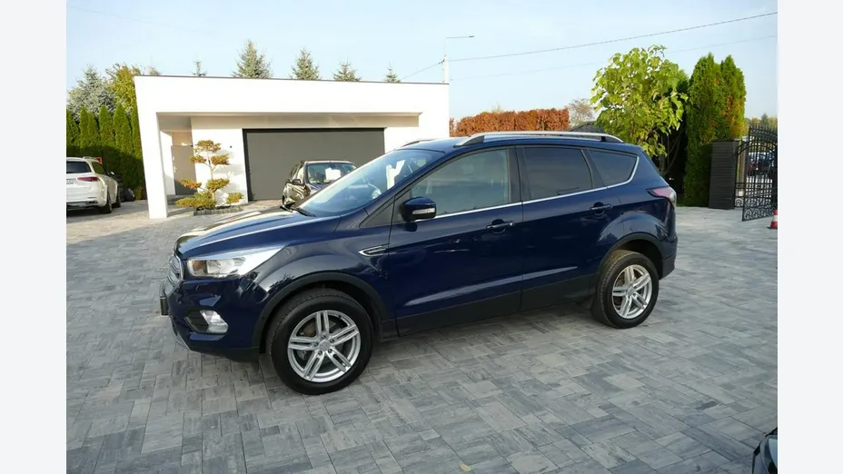 FORD Kuga -