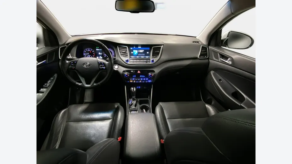 HYUNDAI Tucson -