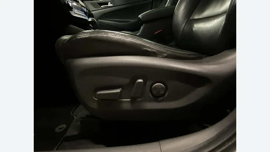 HYUNDAI Tucson -