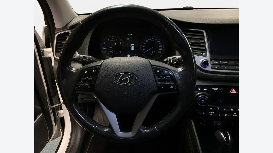 HYUNDAI Tucson -
