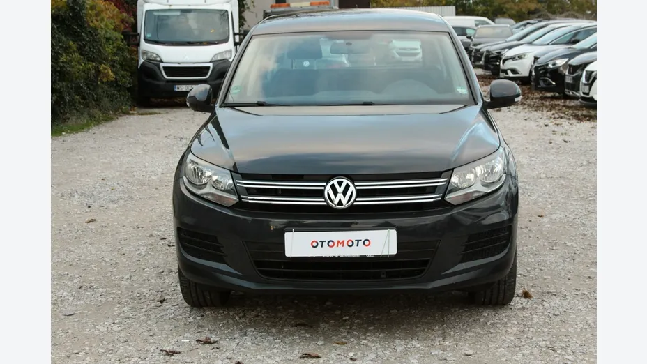 VOLKSWAGEN Tiguan -