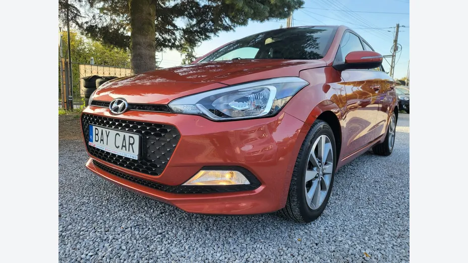 HYUNDAI i20 -