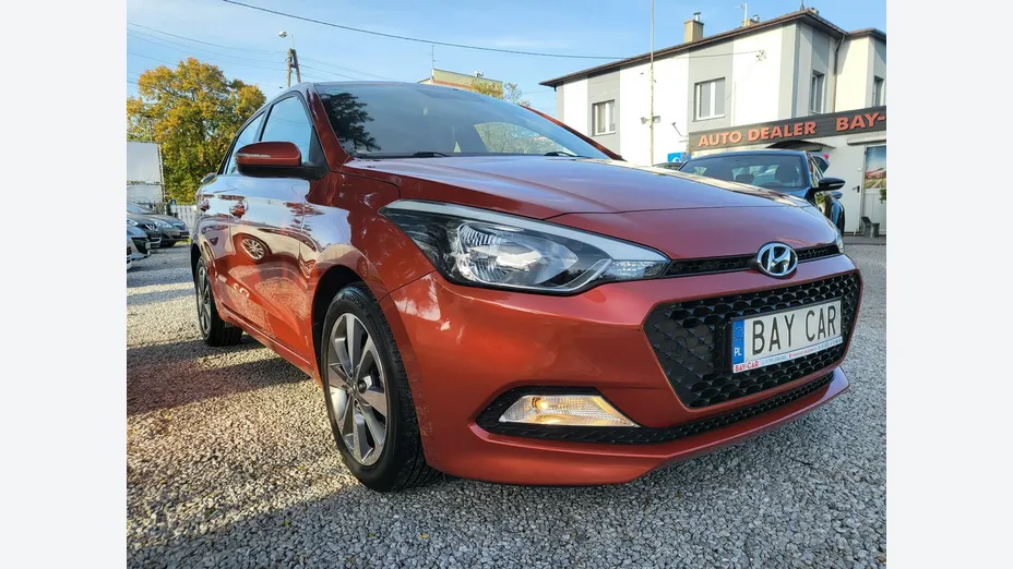 HYUNDAI i20 -