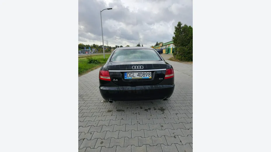 AUDI A6 -