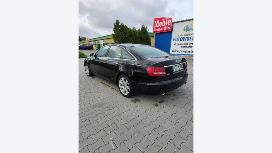 AUDI A6 -