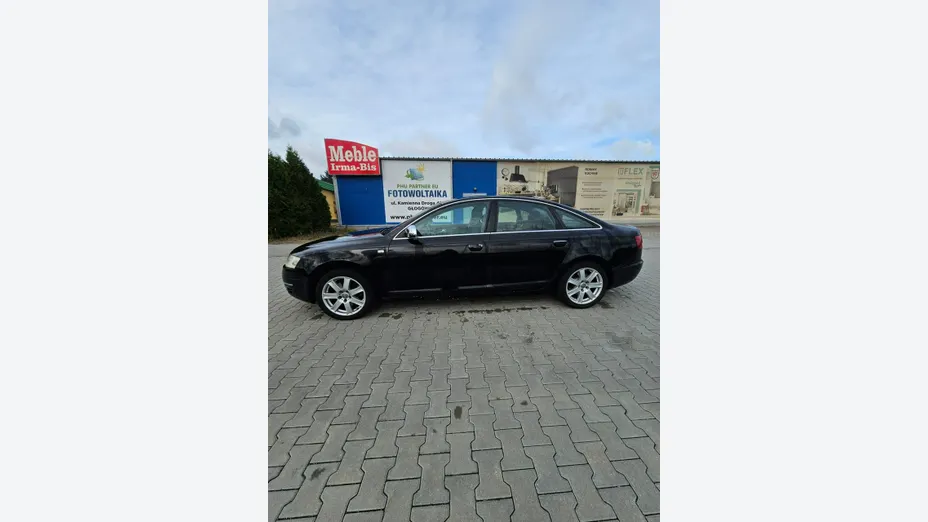 AUDI A6 -