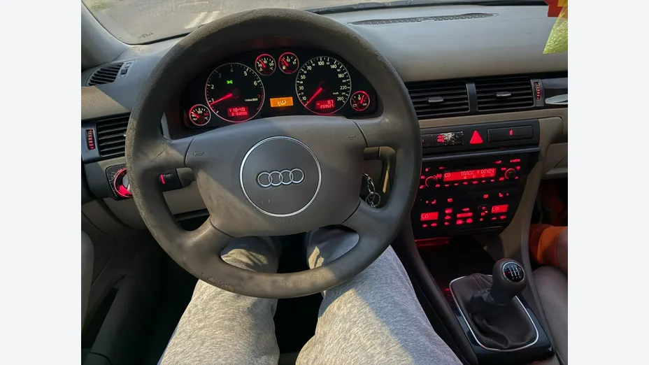 AUDI A6 Avant -