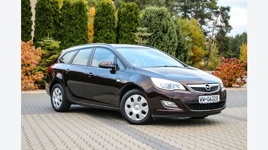 OPEL Astra -