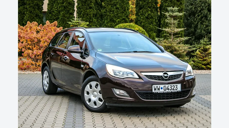 OPEL Astra -