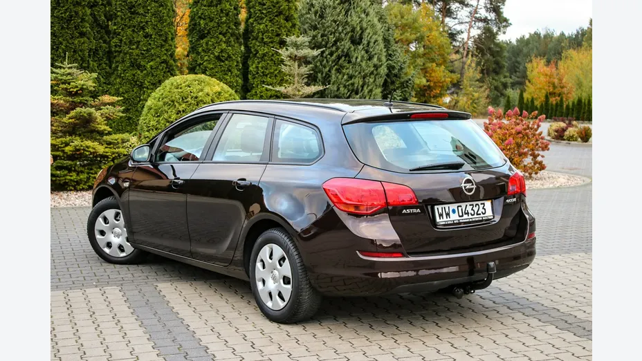OPEL Astra -