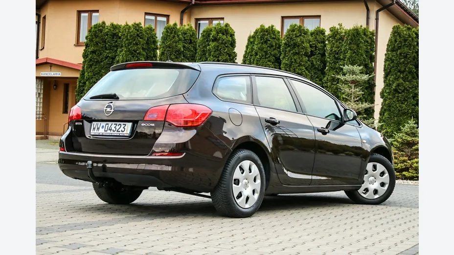 OPEL Astra -