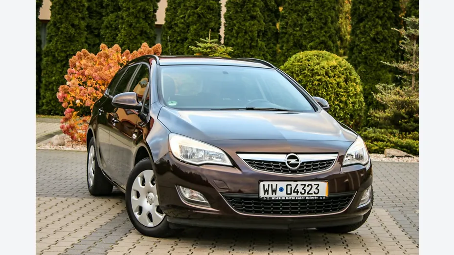 OPEL Astra -