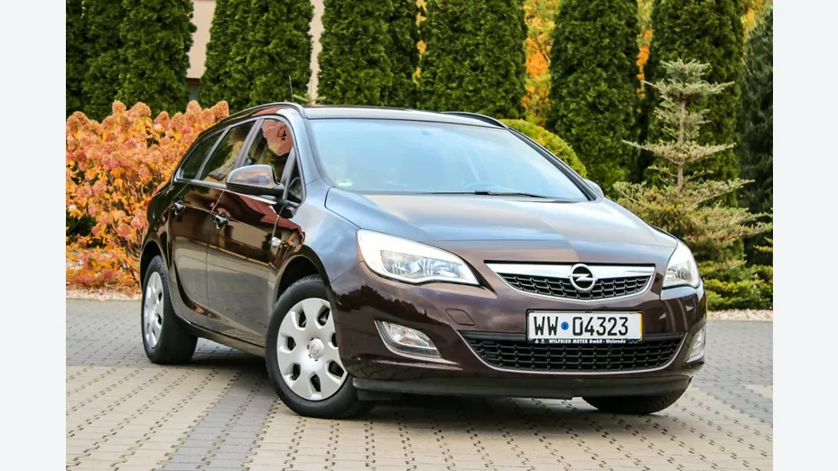 OPEL Astra -