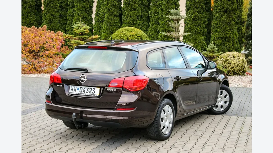 OPEL Astra -