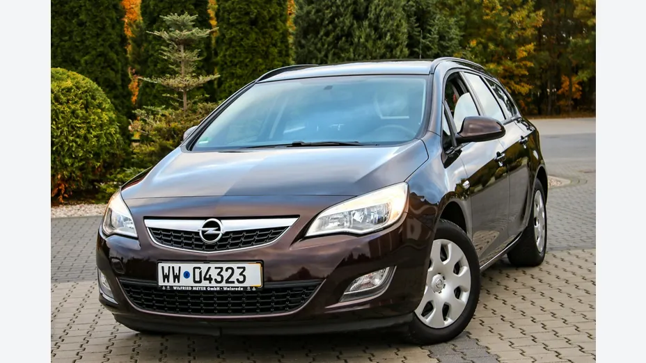 OPEL Astra -
