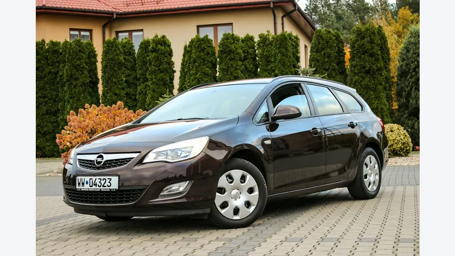 OPEL Astra -