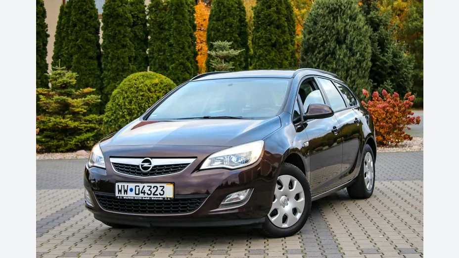 OPEL Astra -