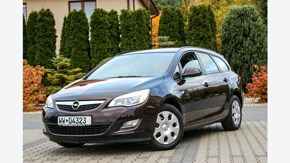 OPEL Astra -