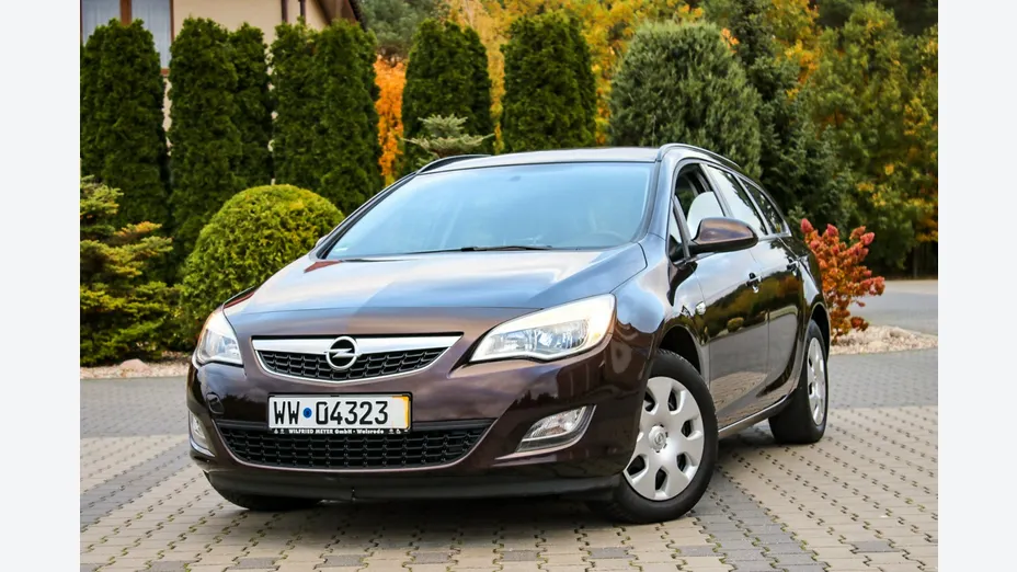 OPEL Astra -