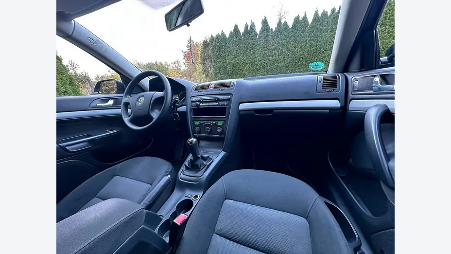 SKODA Octavia -