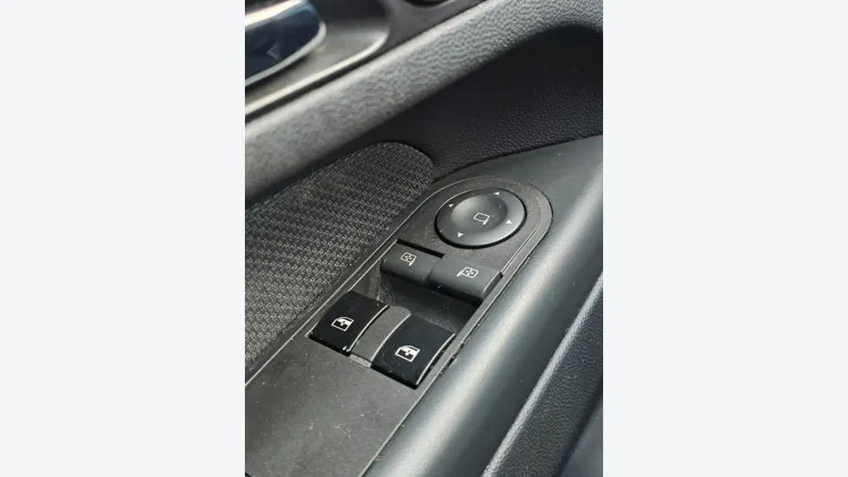 OPEL Zafira -