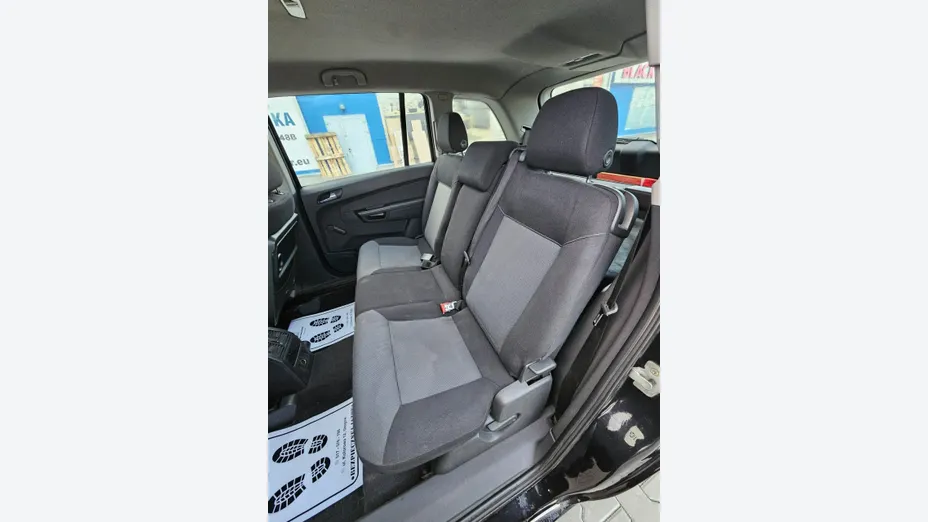 OPEL Zafira -