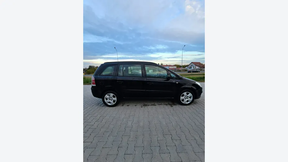 OPEL Zafira -