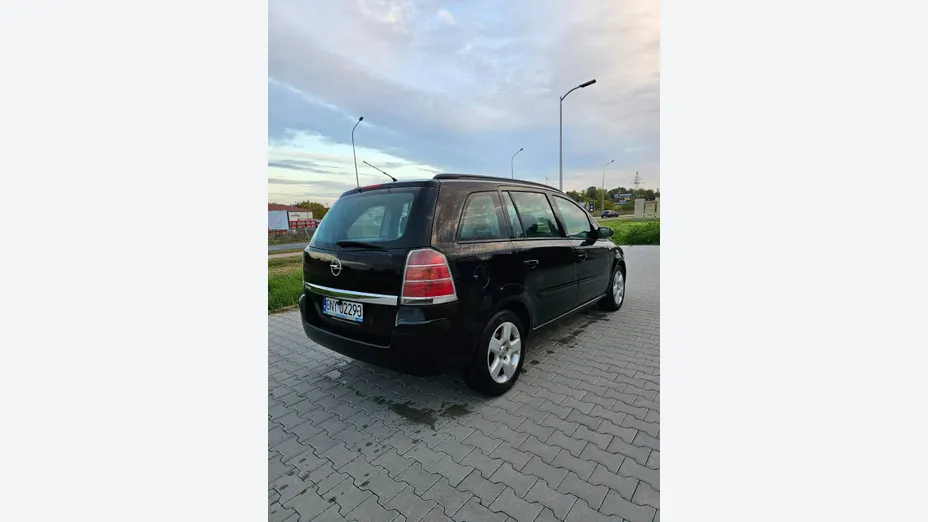 OPEL Zafira -