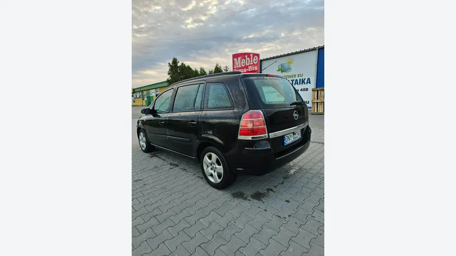 OPEL Zafira -