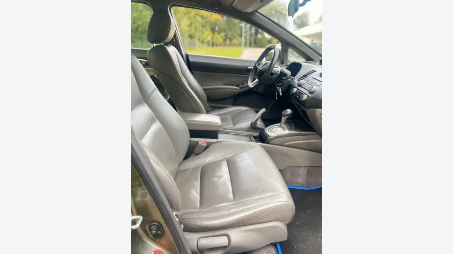 HONDA Civic -