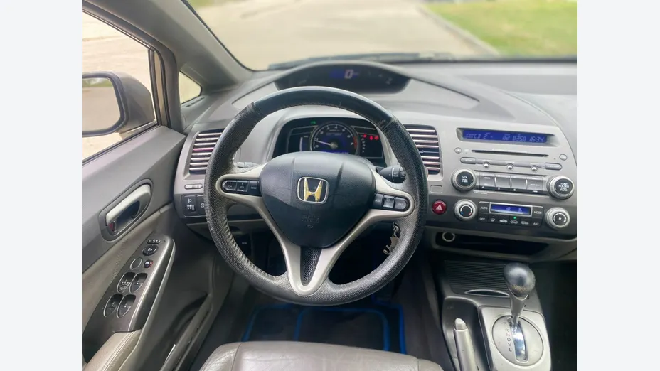 HONDA Civic -