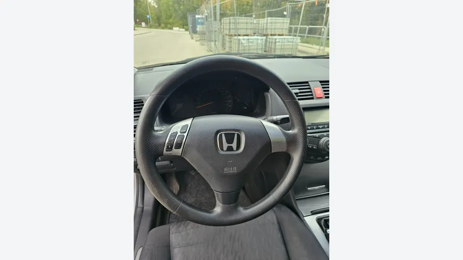 HONDA Accord -
