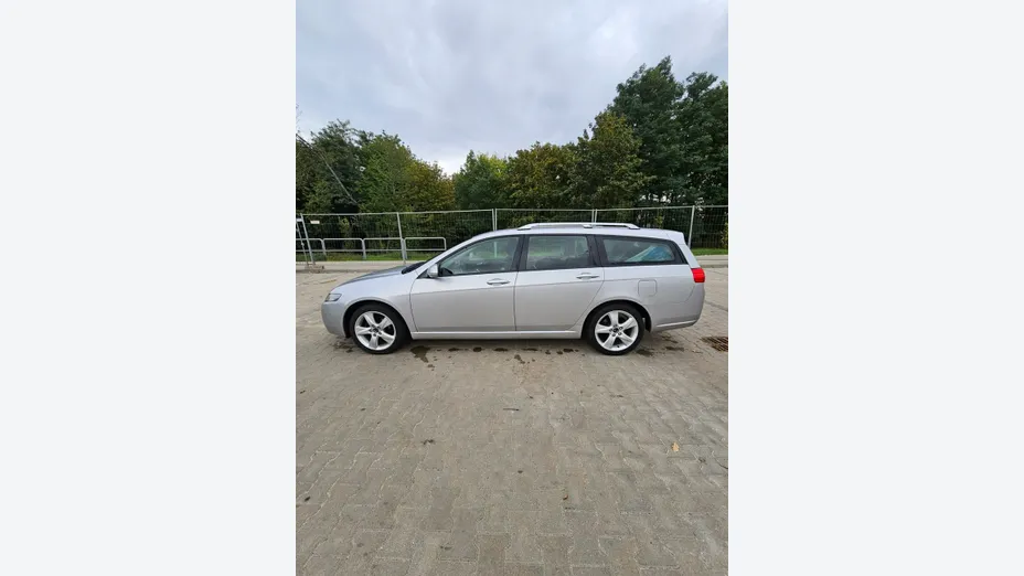 HONDA Accord -