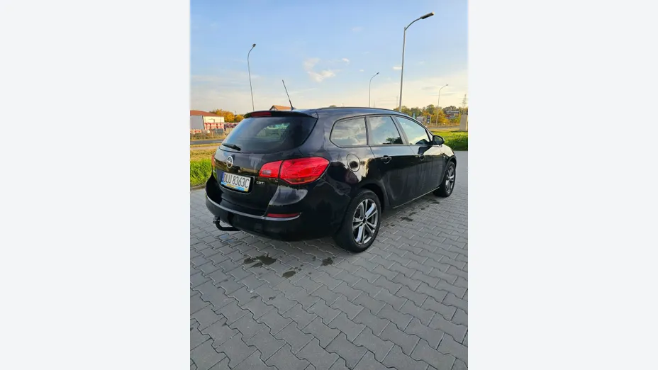 OPEL Astra -