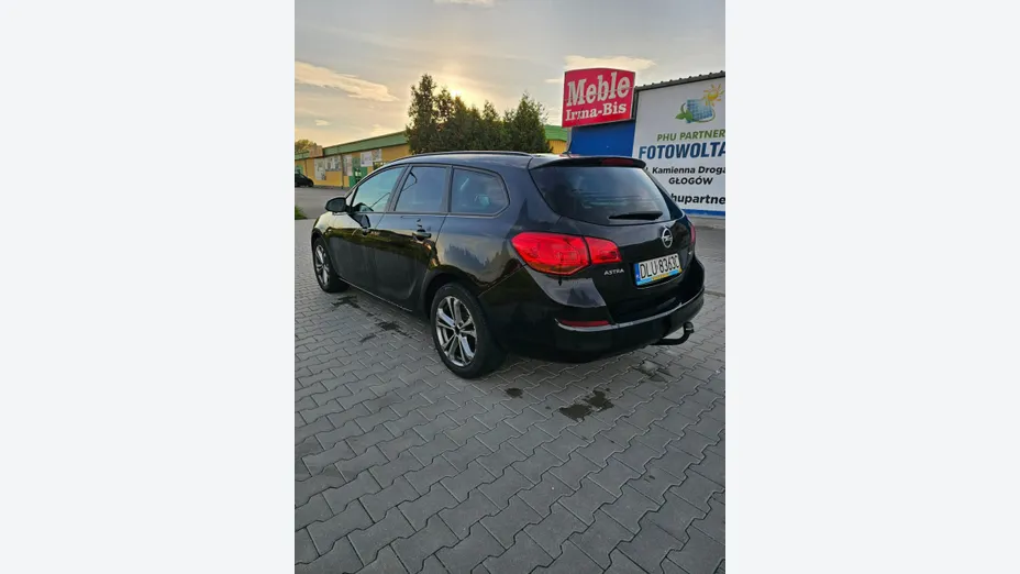 OPEL Astra -