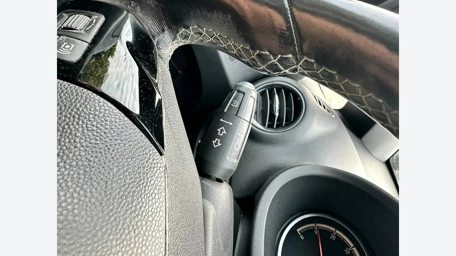 OPEL Corsa -