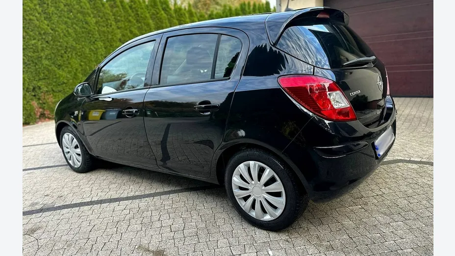 OPEL Corsa -