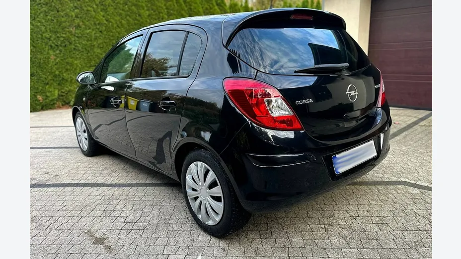 OPEL Corsa -