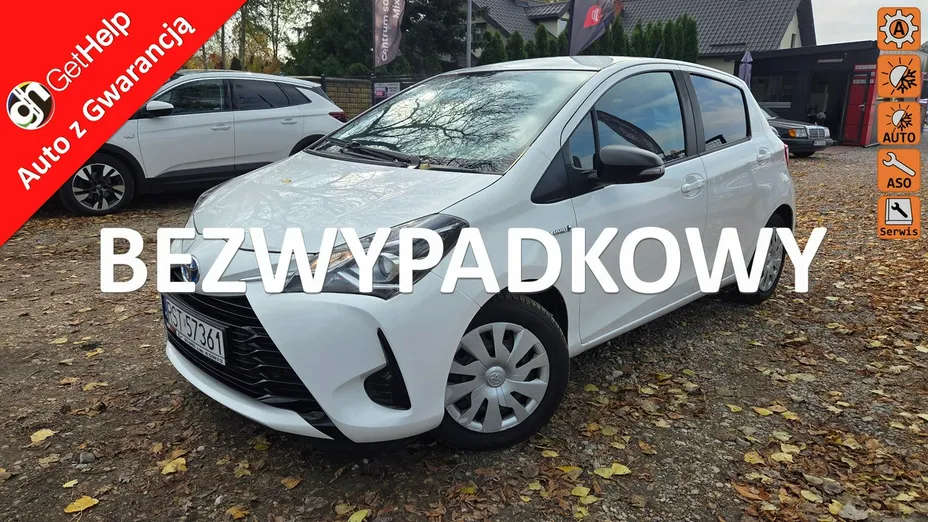 TOYOTA Yaris -